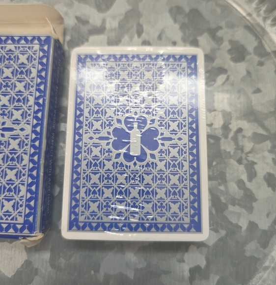 ⭐️40% Off⭐️ Absolut Vodka Deck Playing Cards - Picture 3 of 7